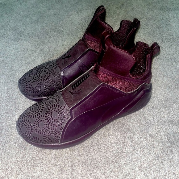Kylie Jenner x Puma Sneakers - Picture 1 of 5